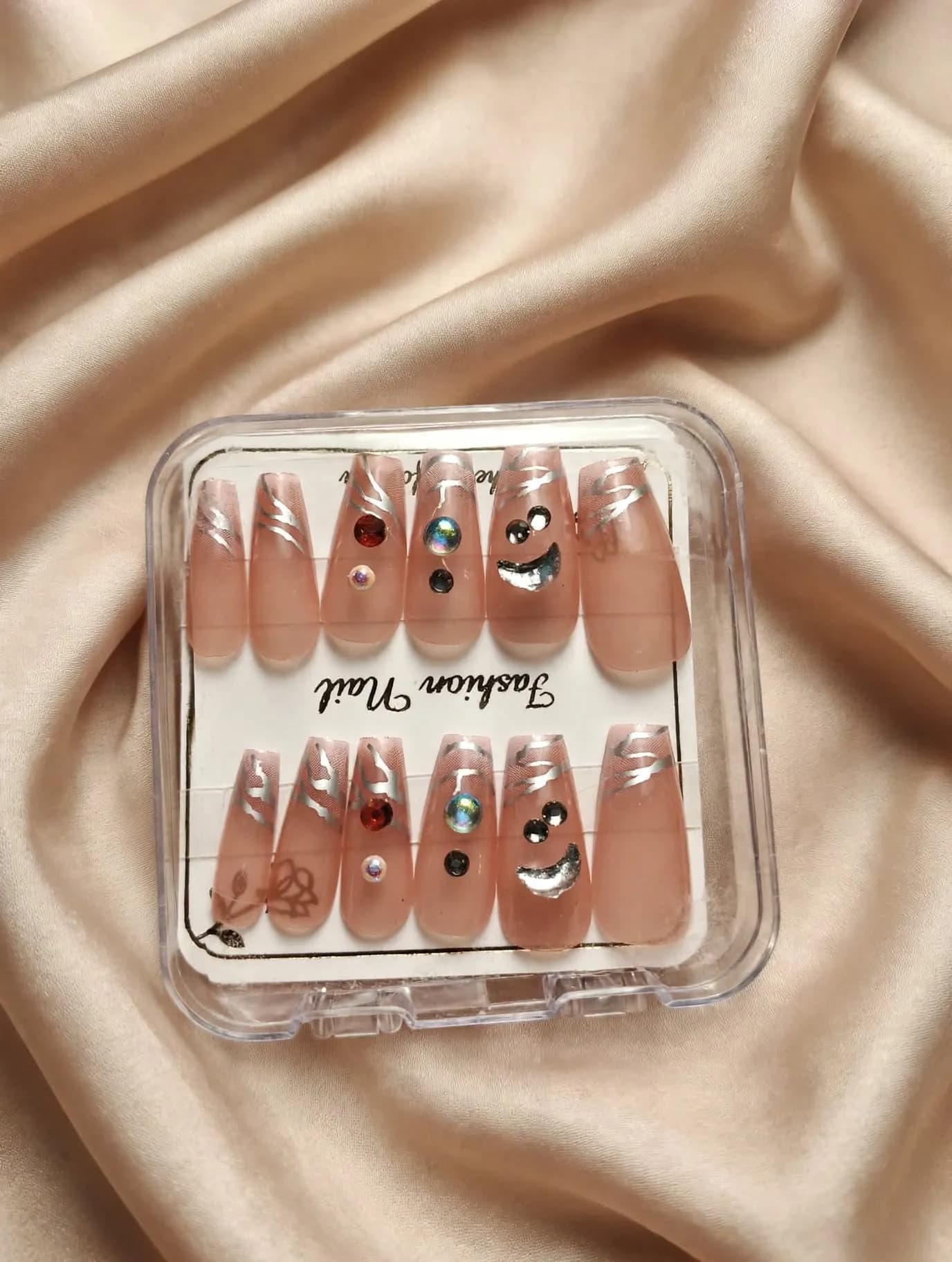 Silver Swirl Gems Press-On Nails